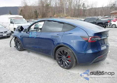 2020 Tesla Model Y Long Range Dual Motor All-Wheel Drive/Performance Dual Motor All-Wheel Drive z USA, uszkodzony, nr VIN 5YJYGDEF3LF000969